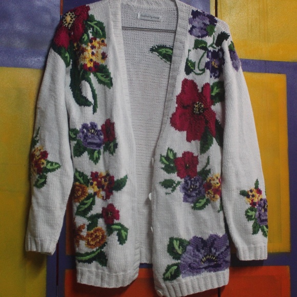 Knitted Vintage Floral Cardigan - Picture 2 of 5